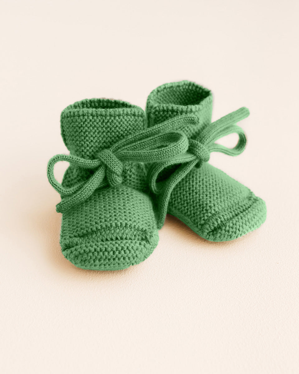 Fine knitted merino booties - grass