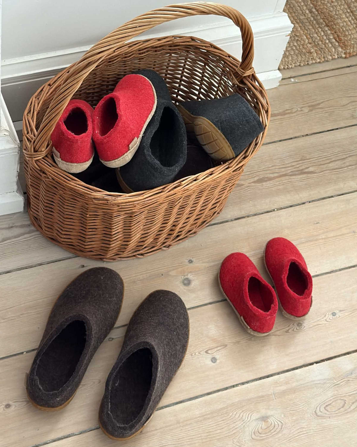 Children's slippers wool - red