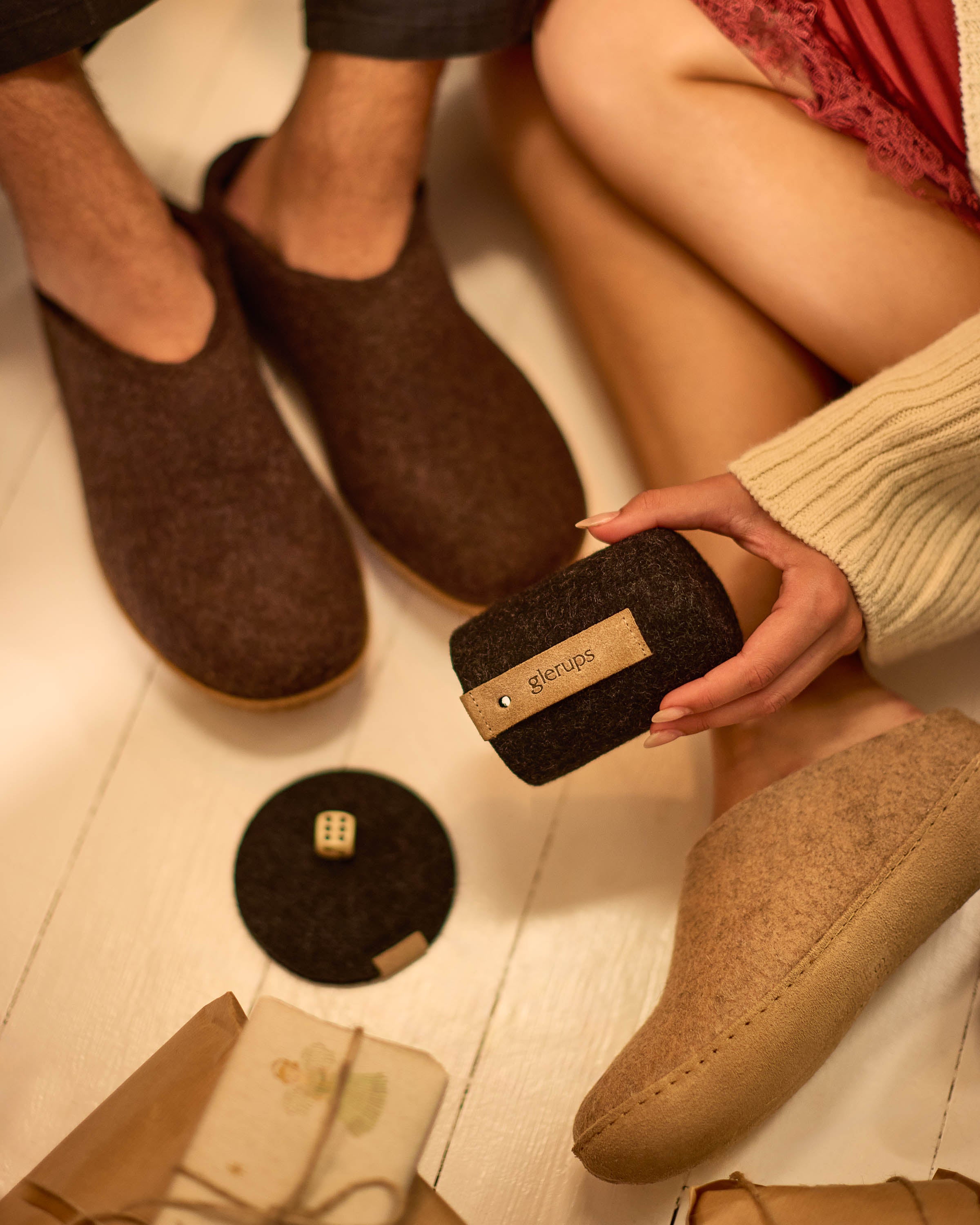 Wool slippers leather sole - chestnut