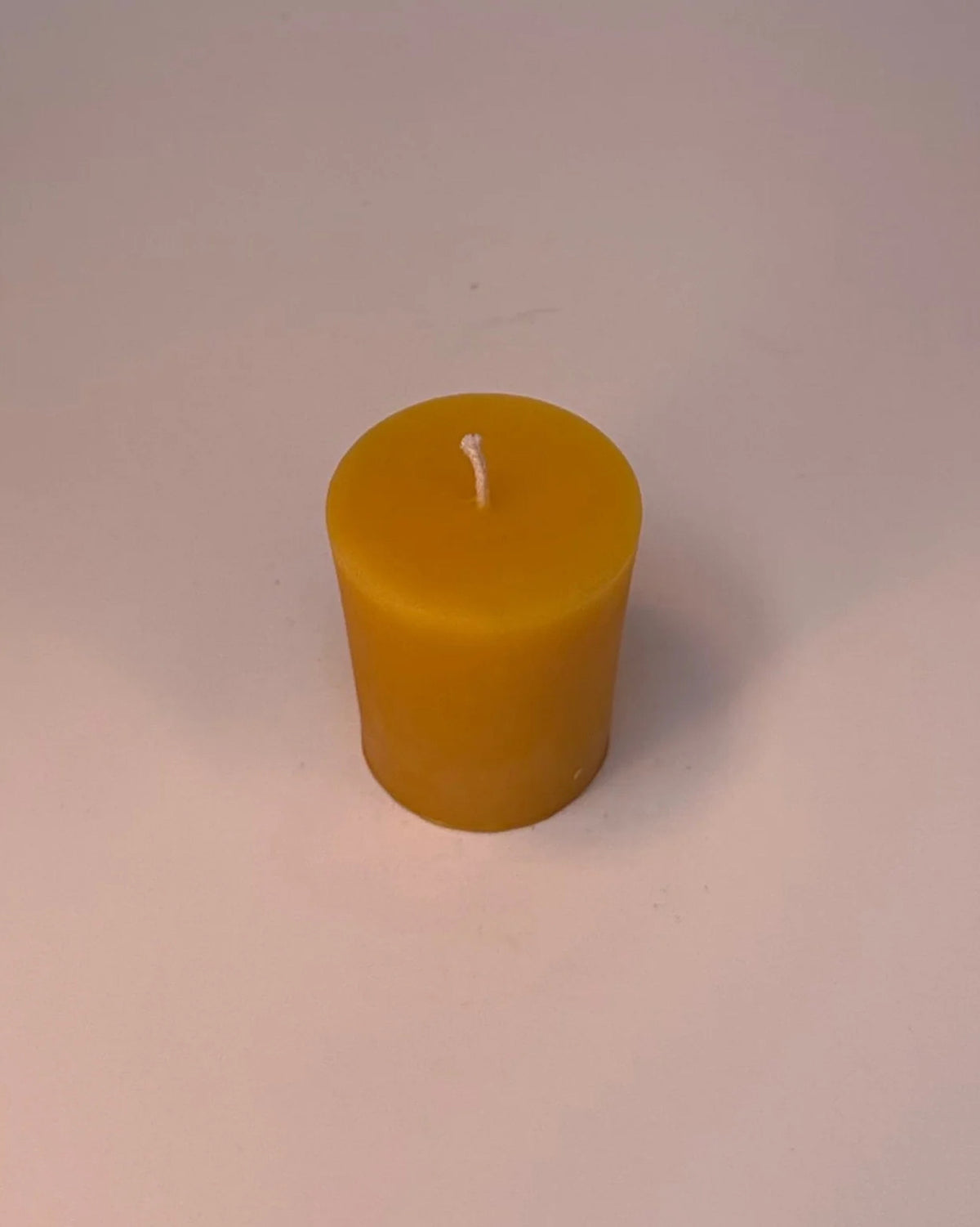 Beeswax candle - votive