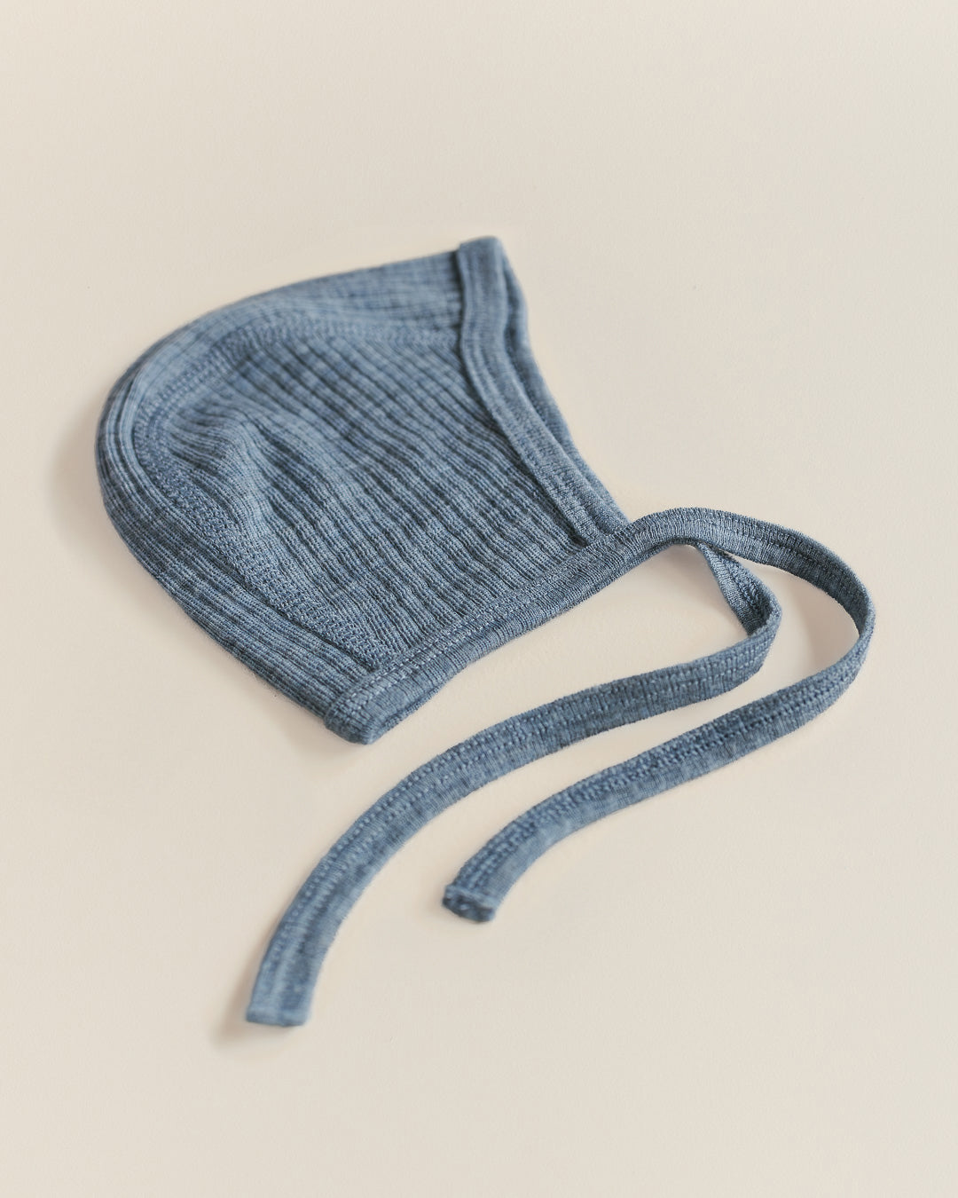 Baby bonnet of wool rib - nila