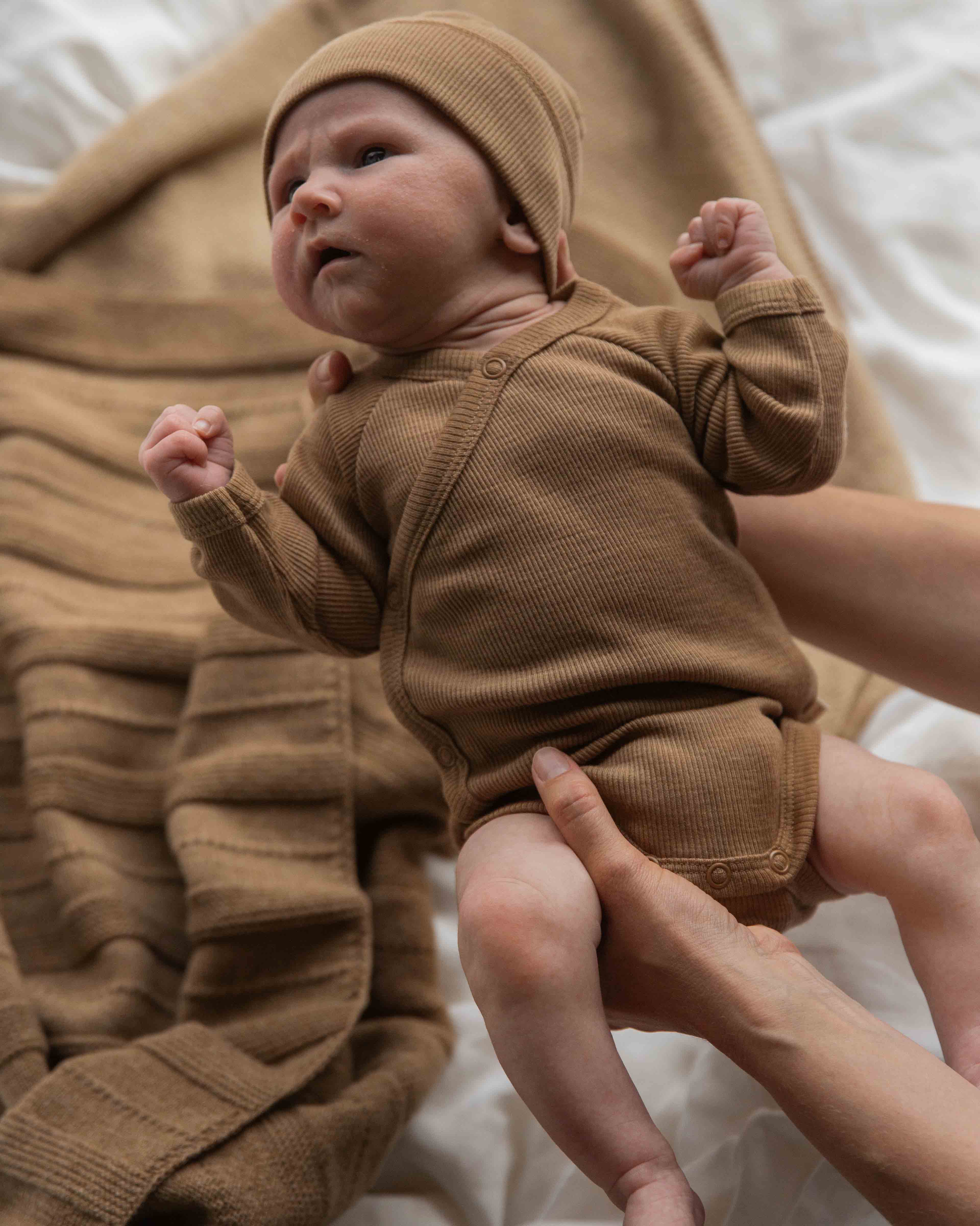 Wrap around body tiny rib wool -  semla
