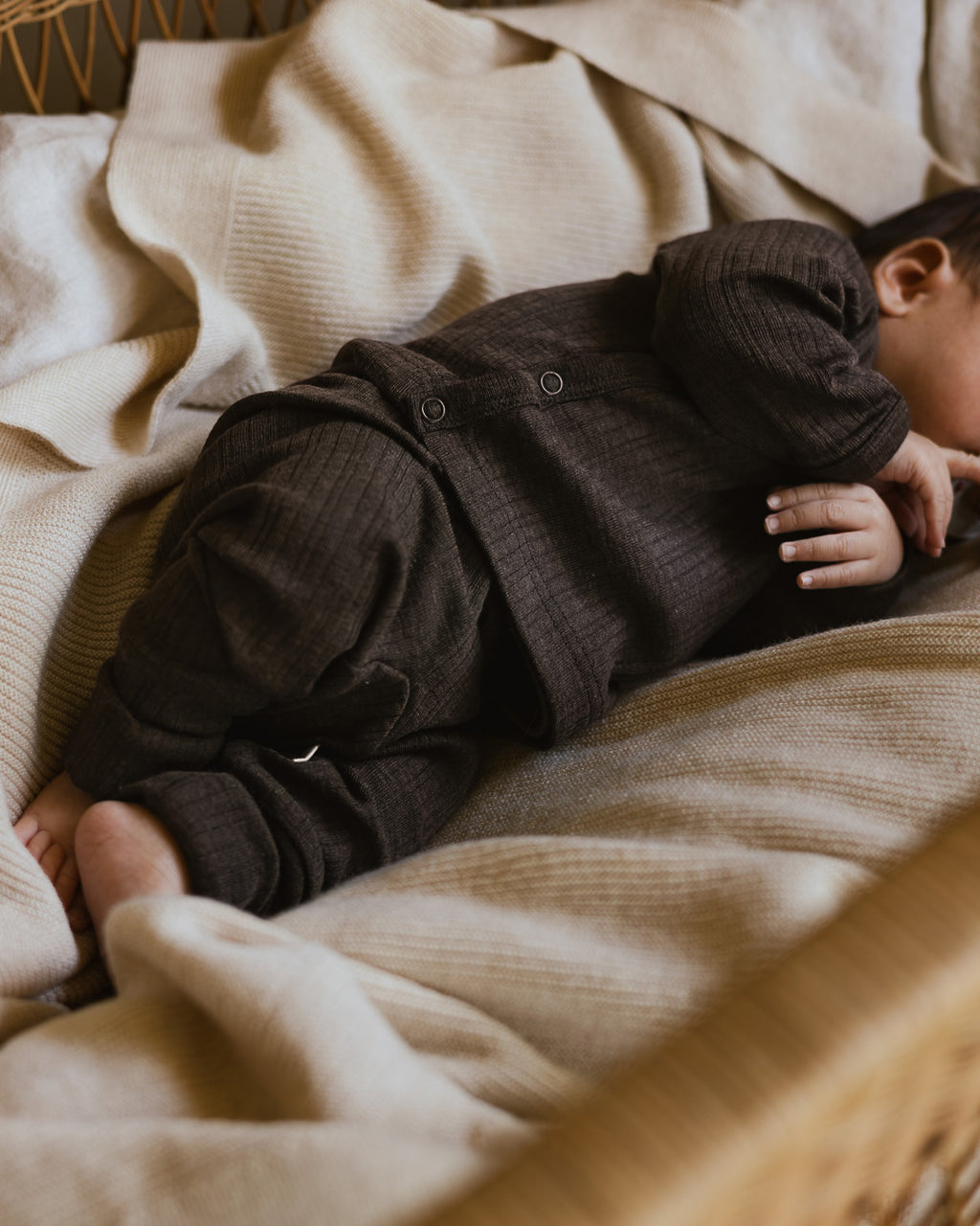 Baby wrap-around shirt rib wool/silk - cocoa