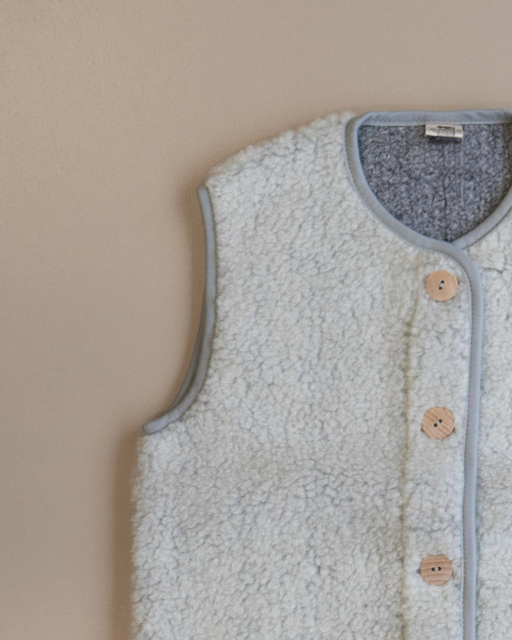 Alwero - dames vest PO - artic bear copy