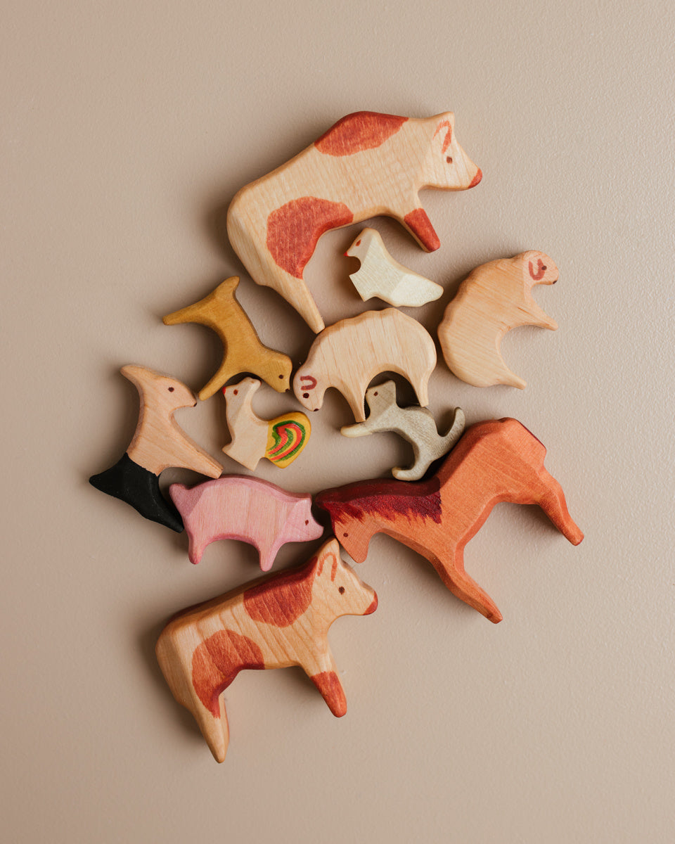 Animal toys made of wood