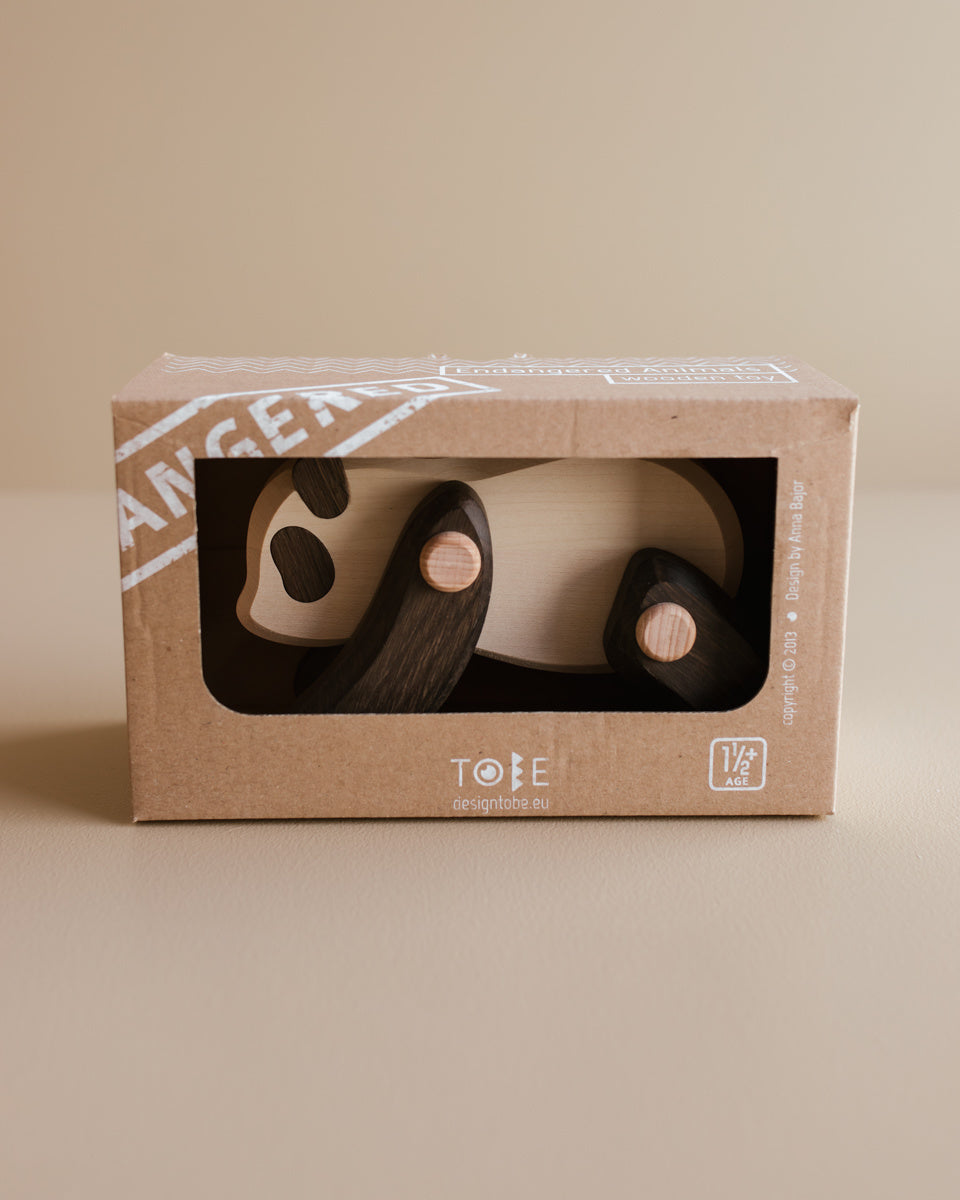Bajo boxed panda copyright Ziloen