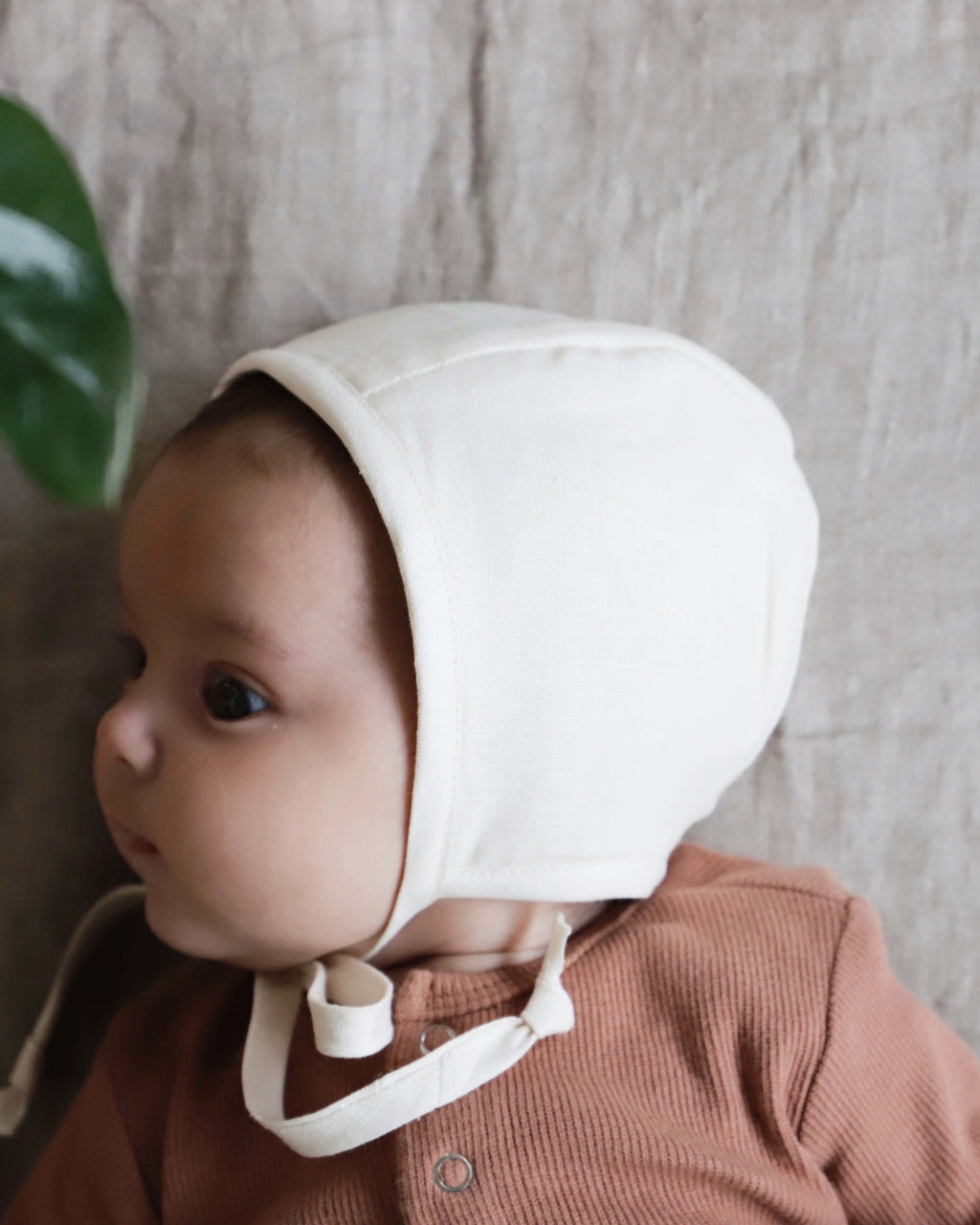 Briar bonnet handgemaakt ivory linnen
