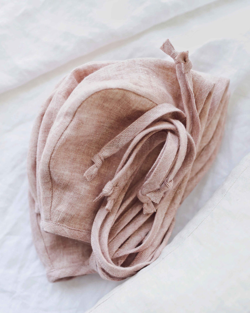 Briar linnen bonnet blush handgemaakt