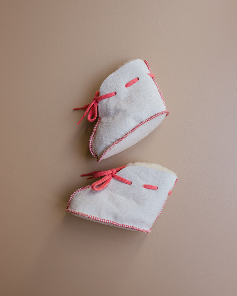 Christ baby booties lambskin pink copyright Ziloen