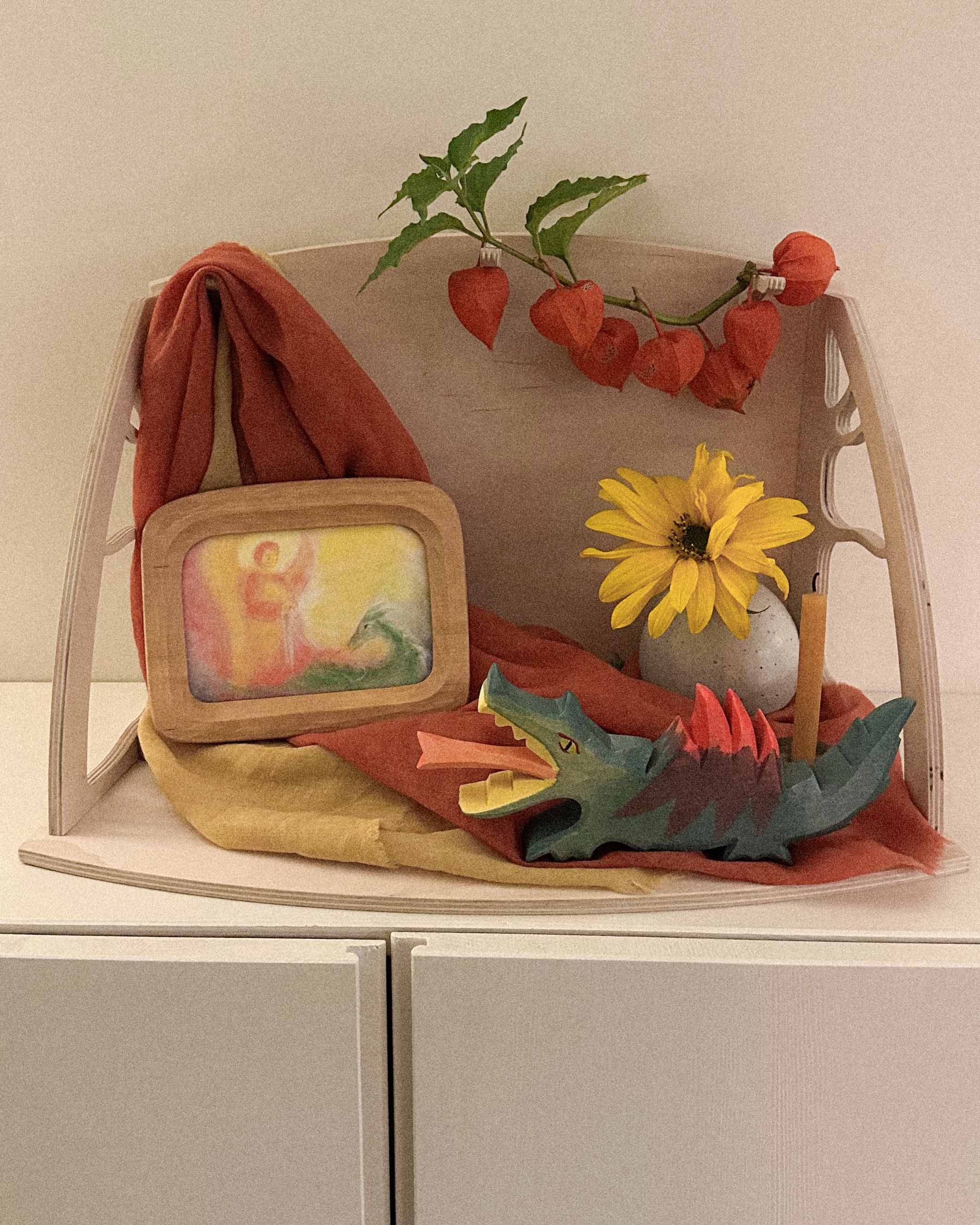 Seasonal table - small 