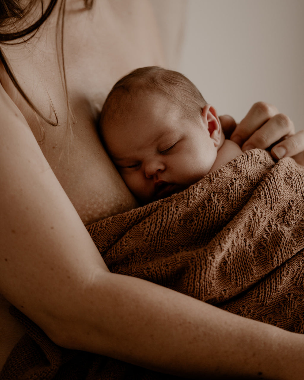 disana-baby-blanket-wool-caramel-cziloen