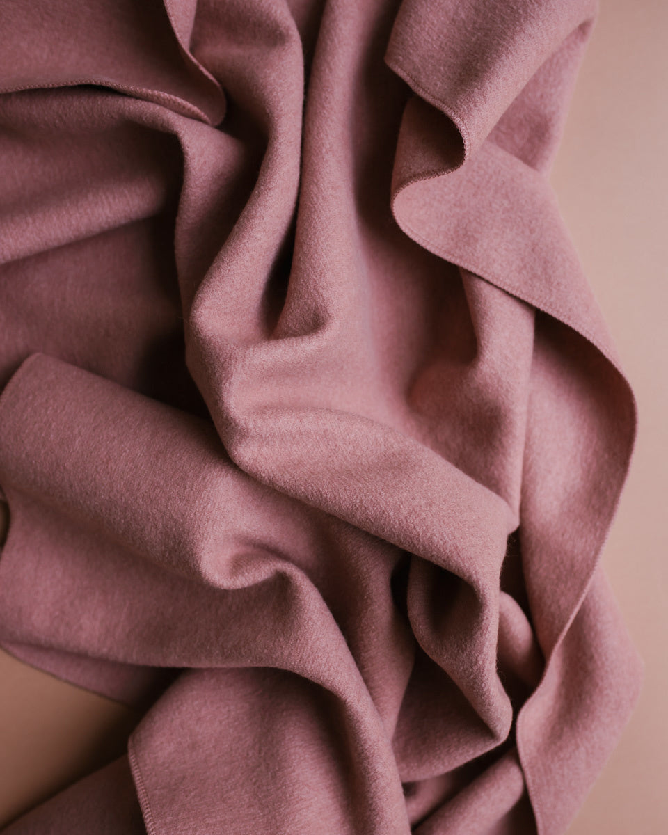 Disana blanket boiled wool old rose copyright Ziloen web-178