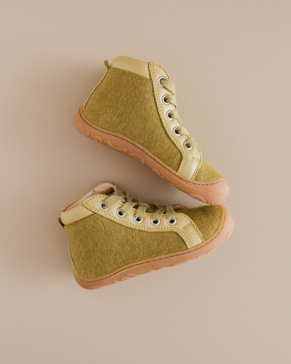 Disana schoenen wol gold