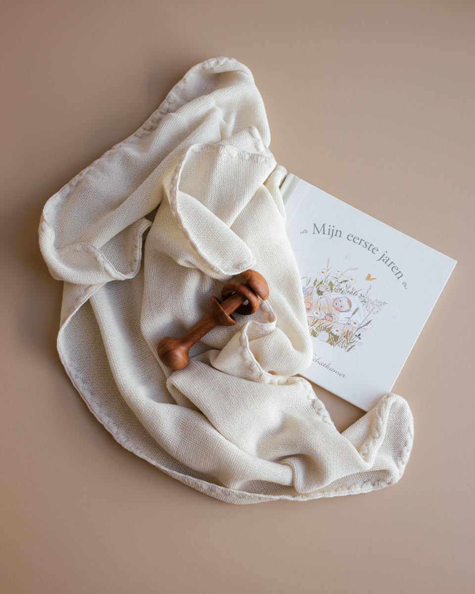 Disana summer blanked wool naturel copyright Ziloen web-665