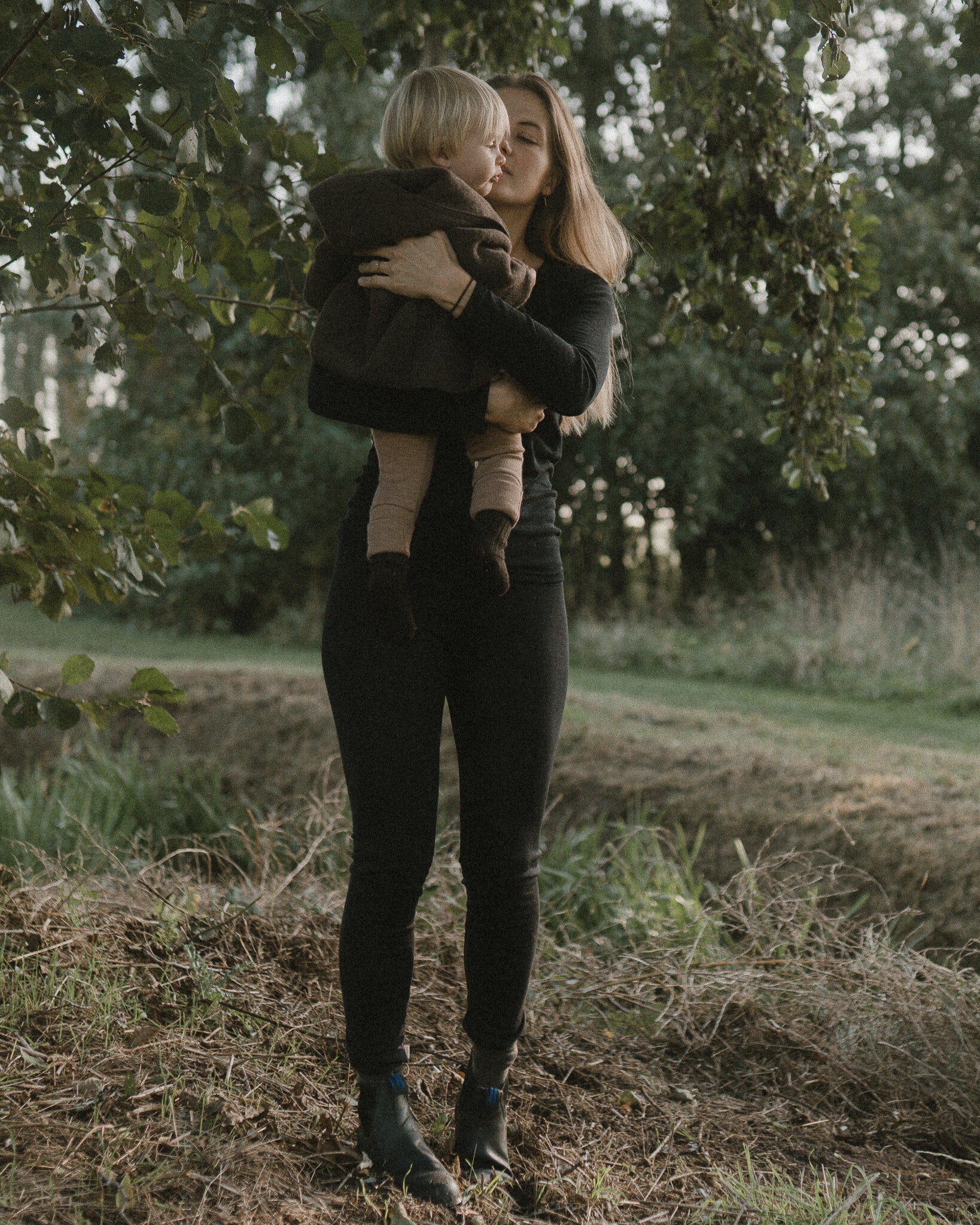 ebony-longsleeve-legging-ziloenc