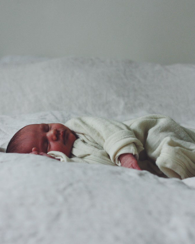 engel-natur-newborn-slaapzak-atcharlottegoorden-zi