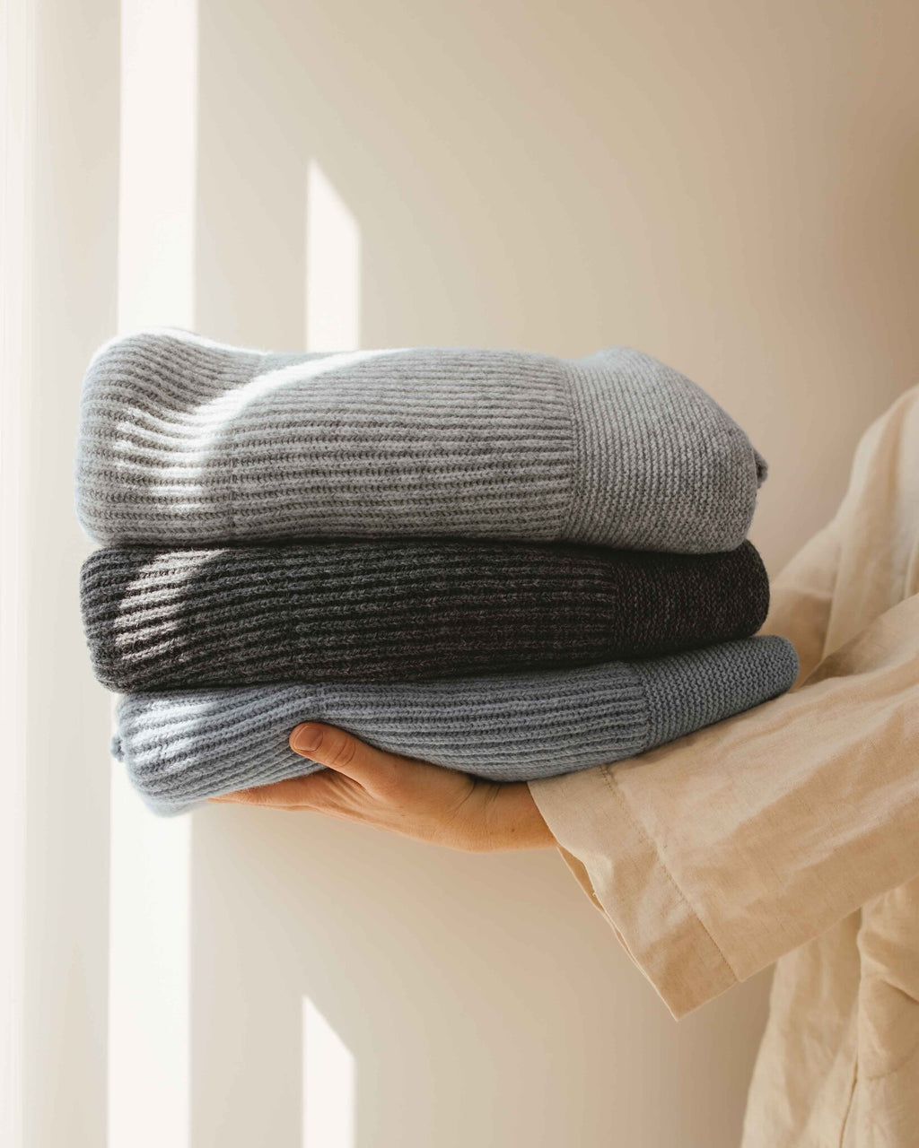 GASTON PENCIL-FROST BLUE-SOFT GREY