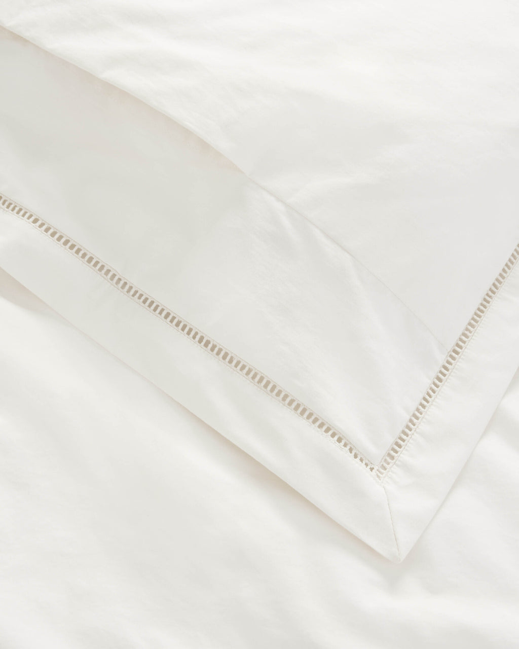 GF120388-0650-2 ledikant bed set ladder lace 2