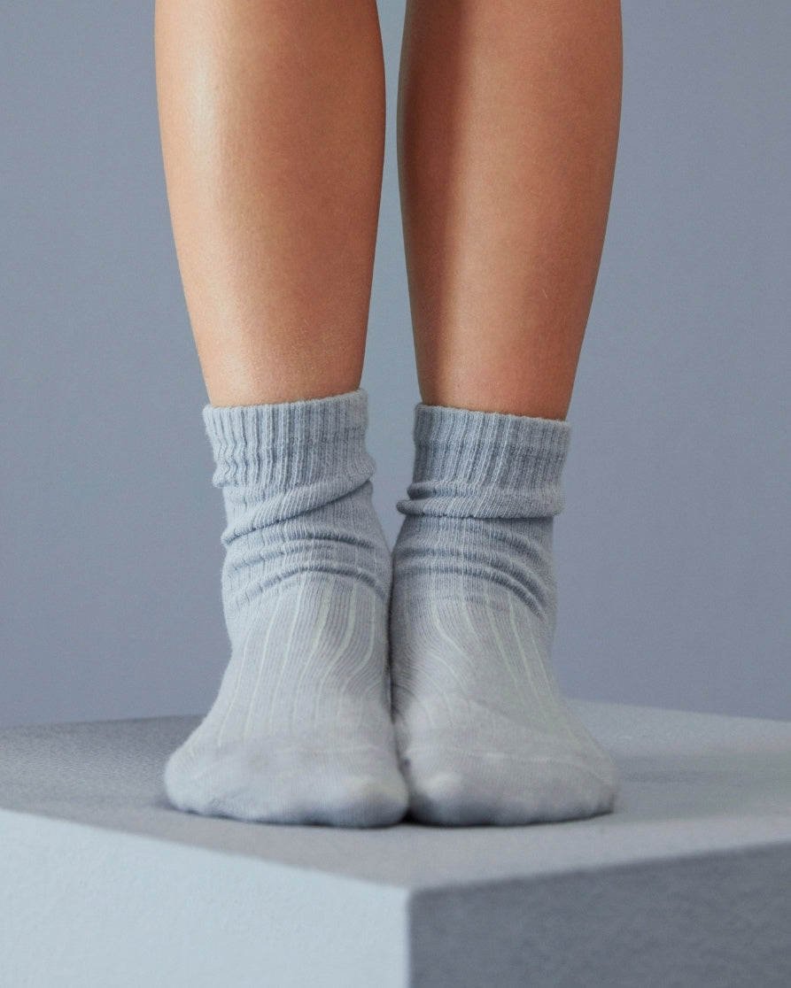 Gray label - stone grey-12