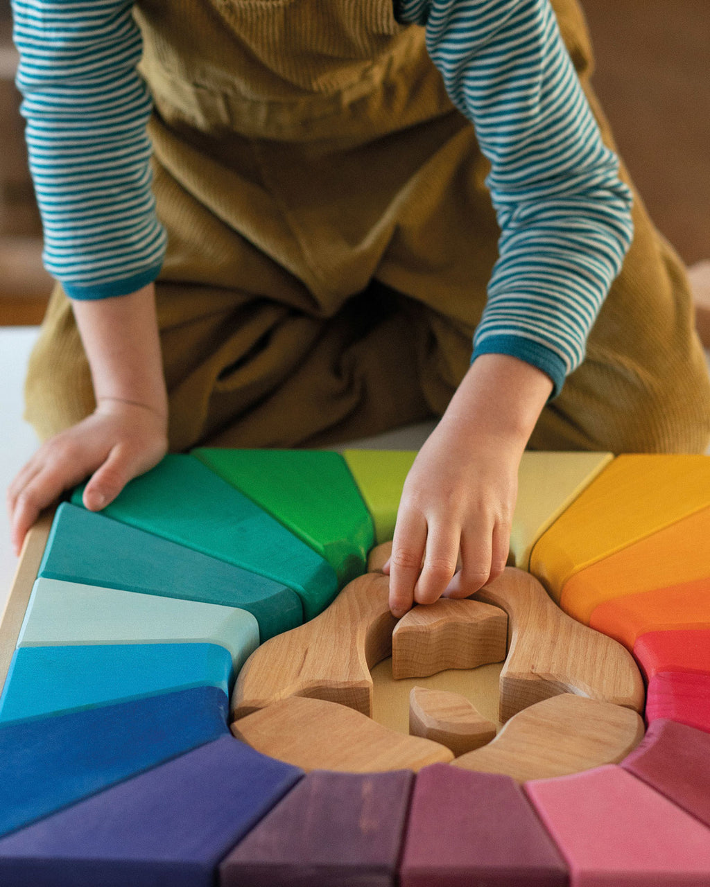grimms-building-set-rainbow-lion