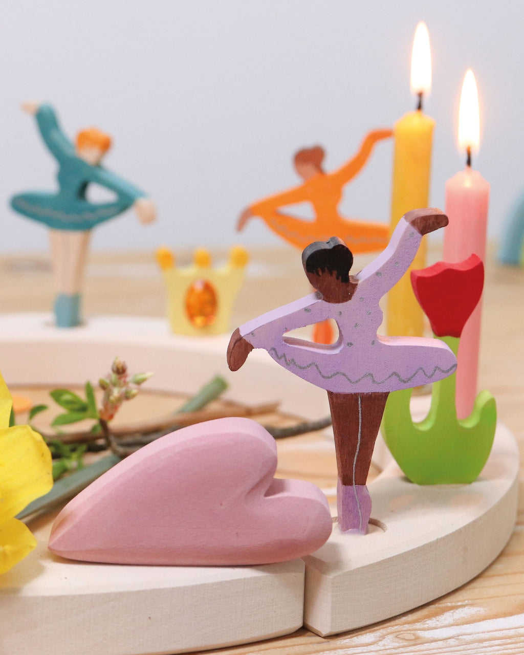 Grimms stekers ballerinas 03326_Steckfigur_Ballerina_Fliederduft_v4