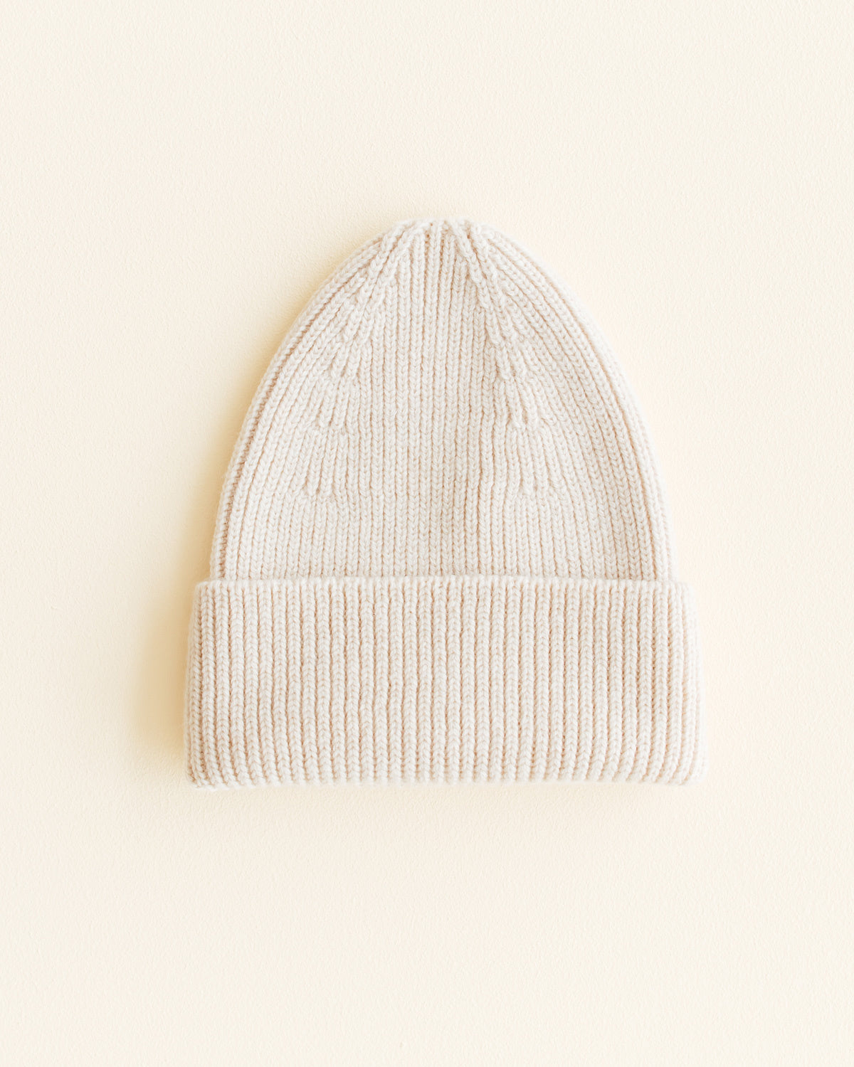 Hvid-Dikke-ribbeanie-Fonzie---cream