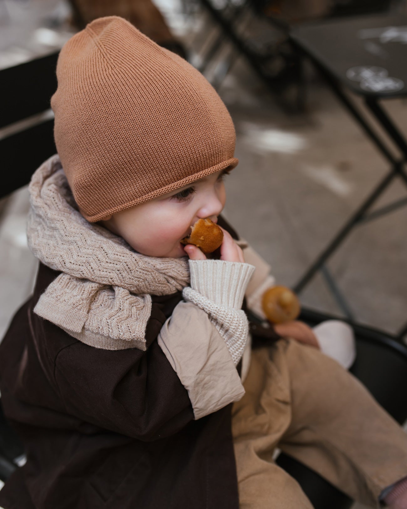 hvid-Efa-beanie---terracotta-3