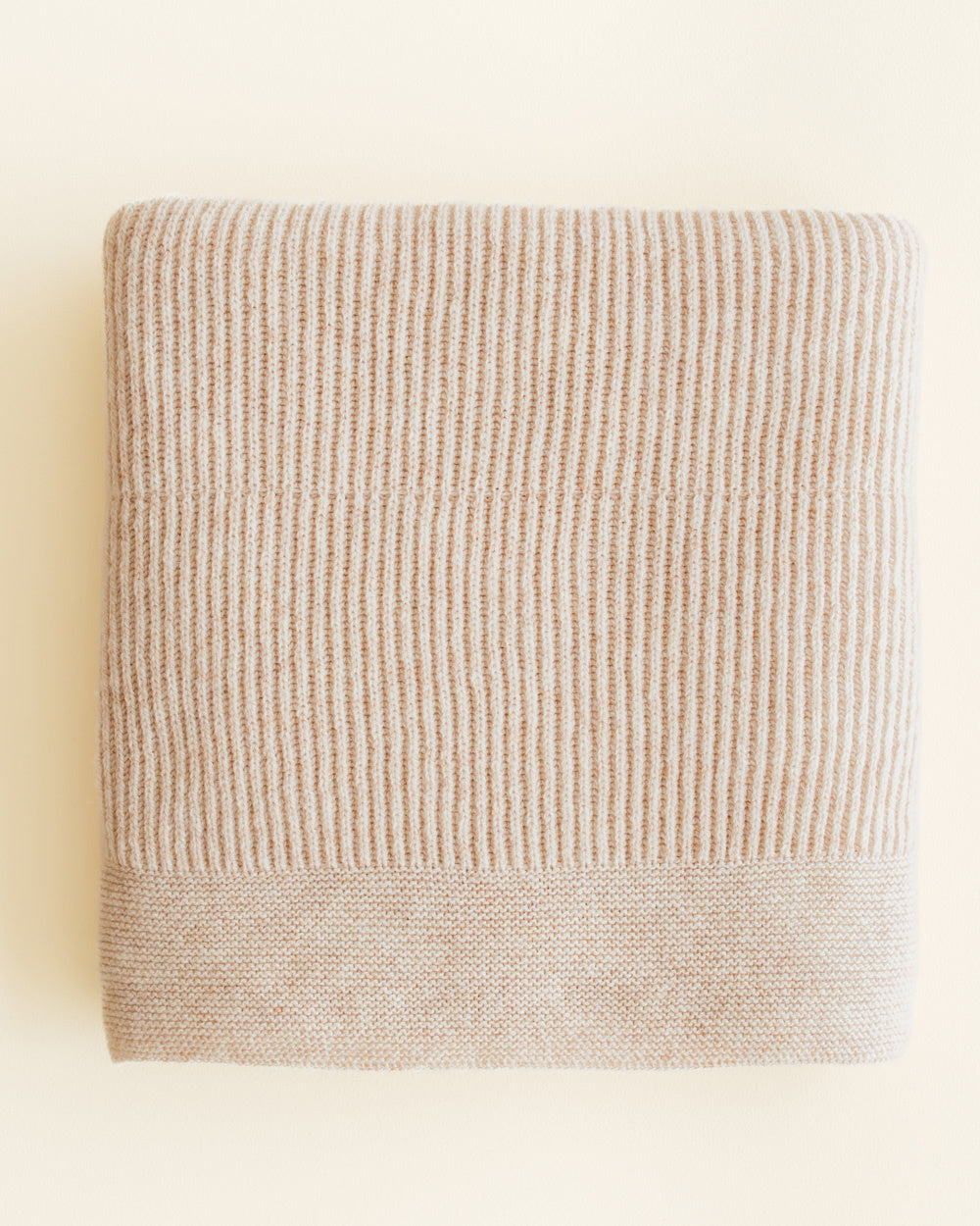 Hvid-Ledikant-deken-Gaston---soft-beige-