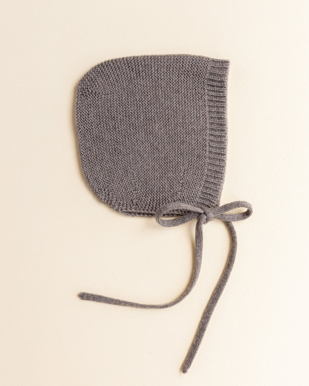 hvid-mutsje-van-merino-wol---otter