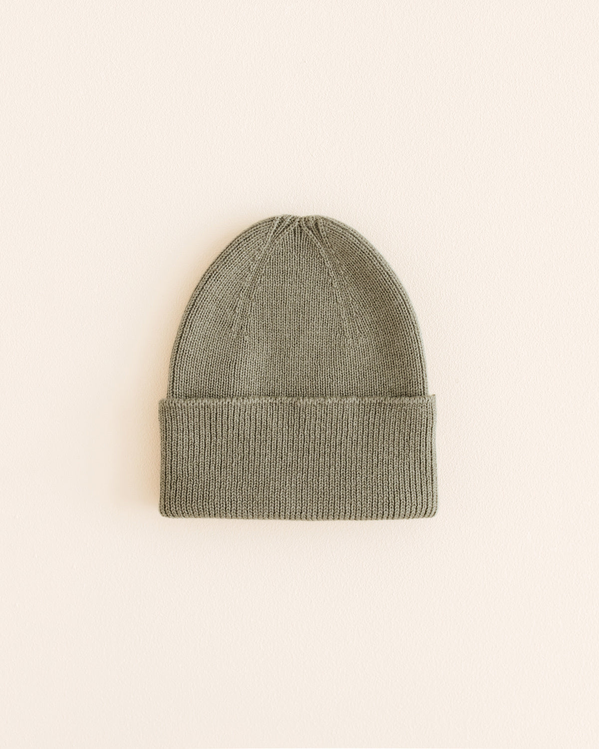 hvid-Ribbeanie-newborn-Fonzie---artichoke