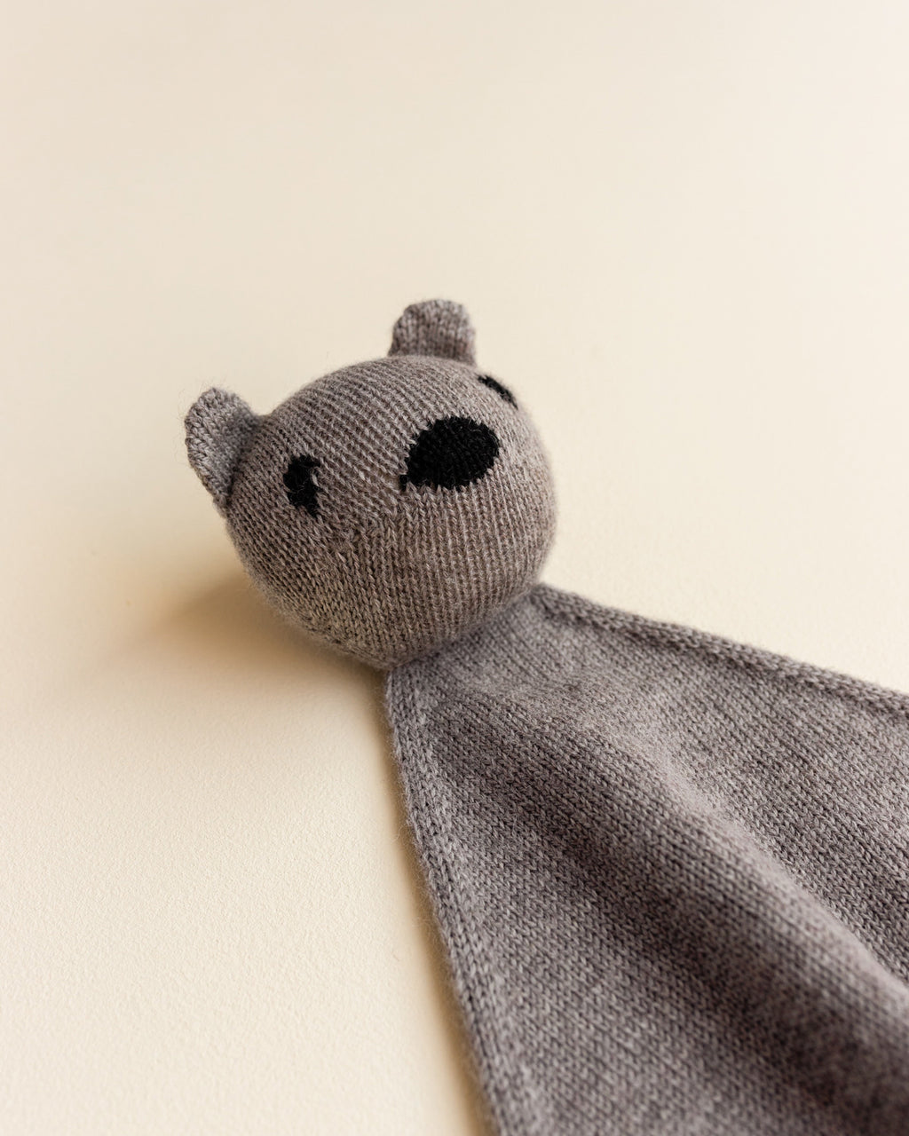 hvid-Teddy-Tokki---otter-2