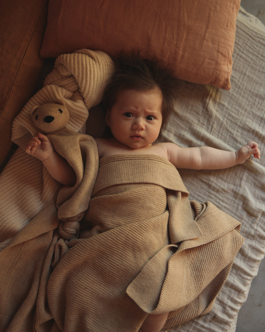 Hvid-Teddy-Tokki---sand-1.0
