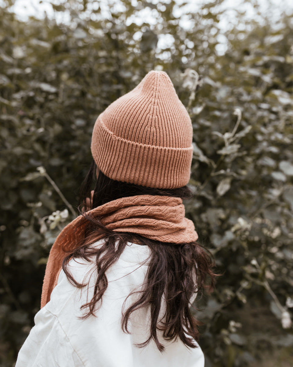 Hvid TERRACOTTA sjaal beanie