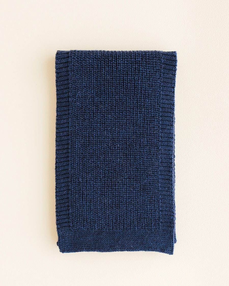 Hvid-Wollen-sjaal-Gustave---blue-2