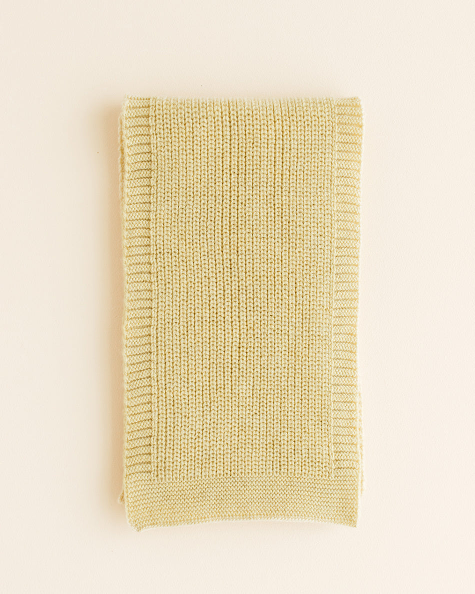 Hvid-Wollen-sjaal-Gustave---light-yellow-2