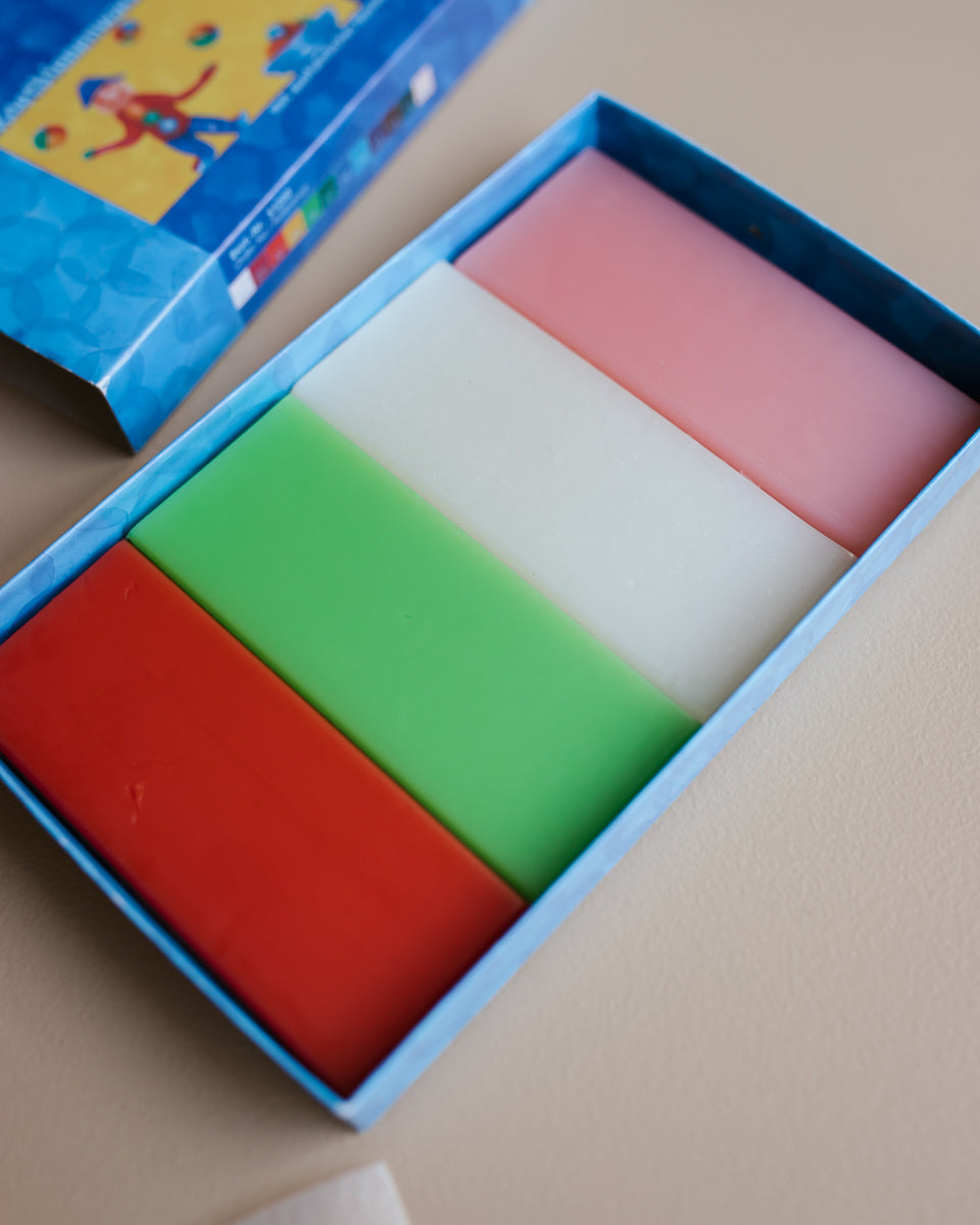 Kinder bijenkneedwas