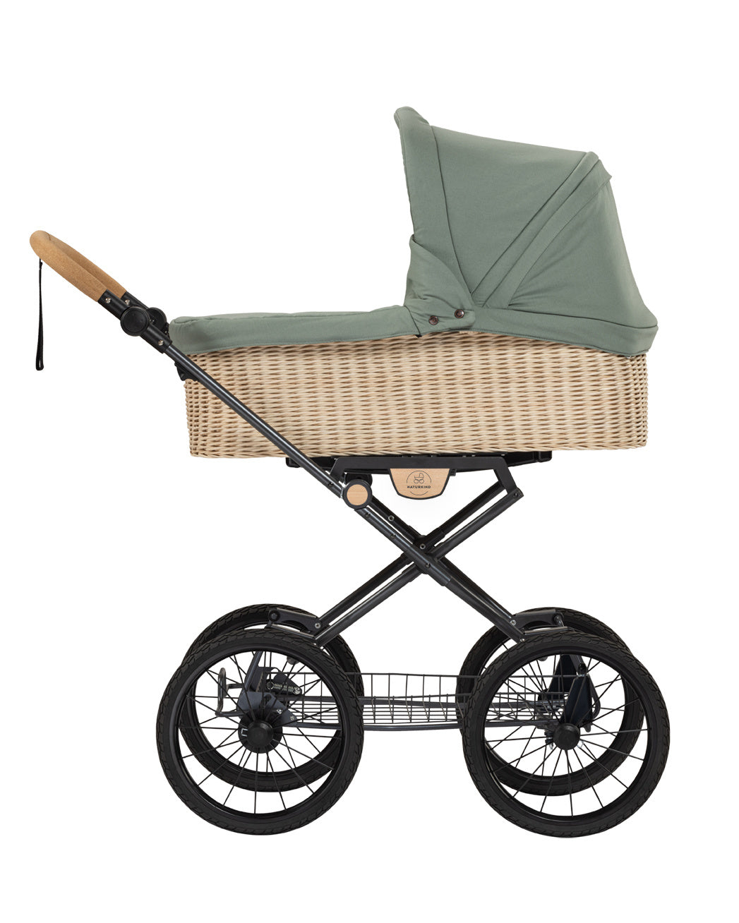 Kinderwagen Ida jade - basis model inclusief gevlochten reiswieg