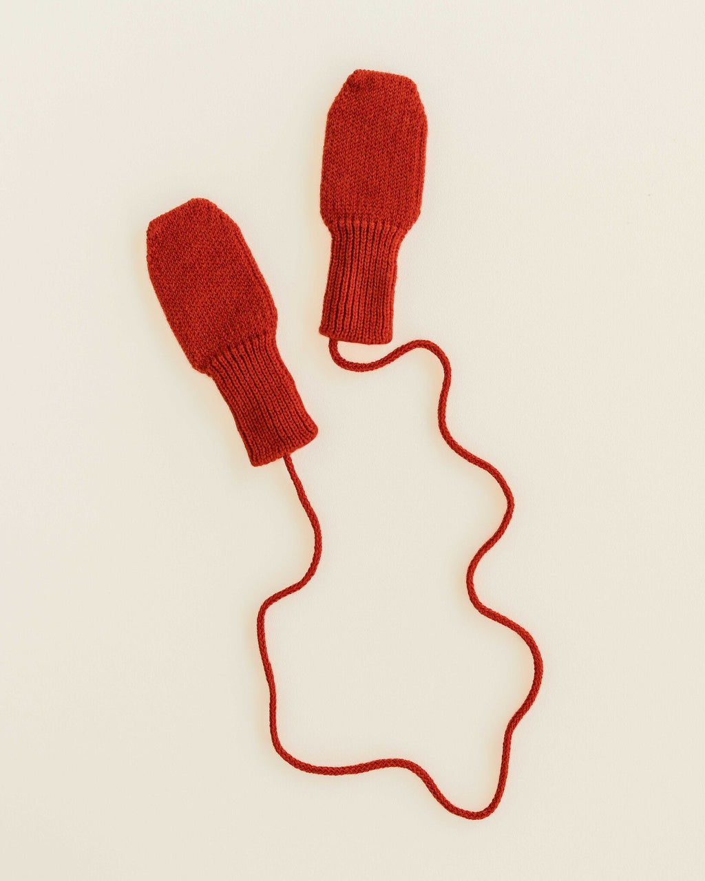 MITTENS RED 3