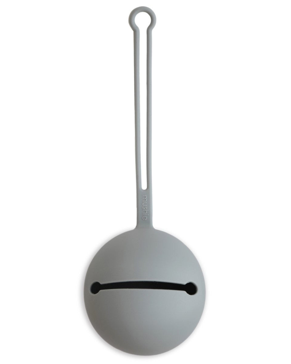 mushie_pacifierholder_baby_smoke