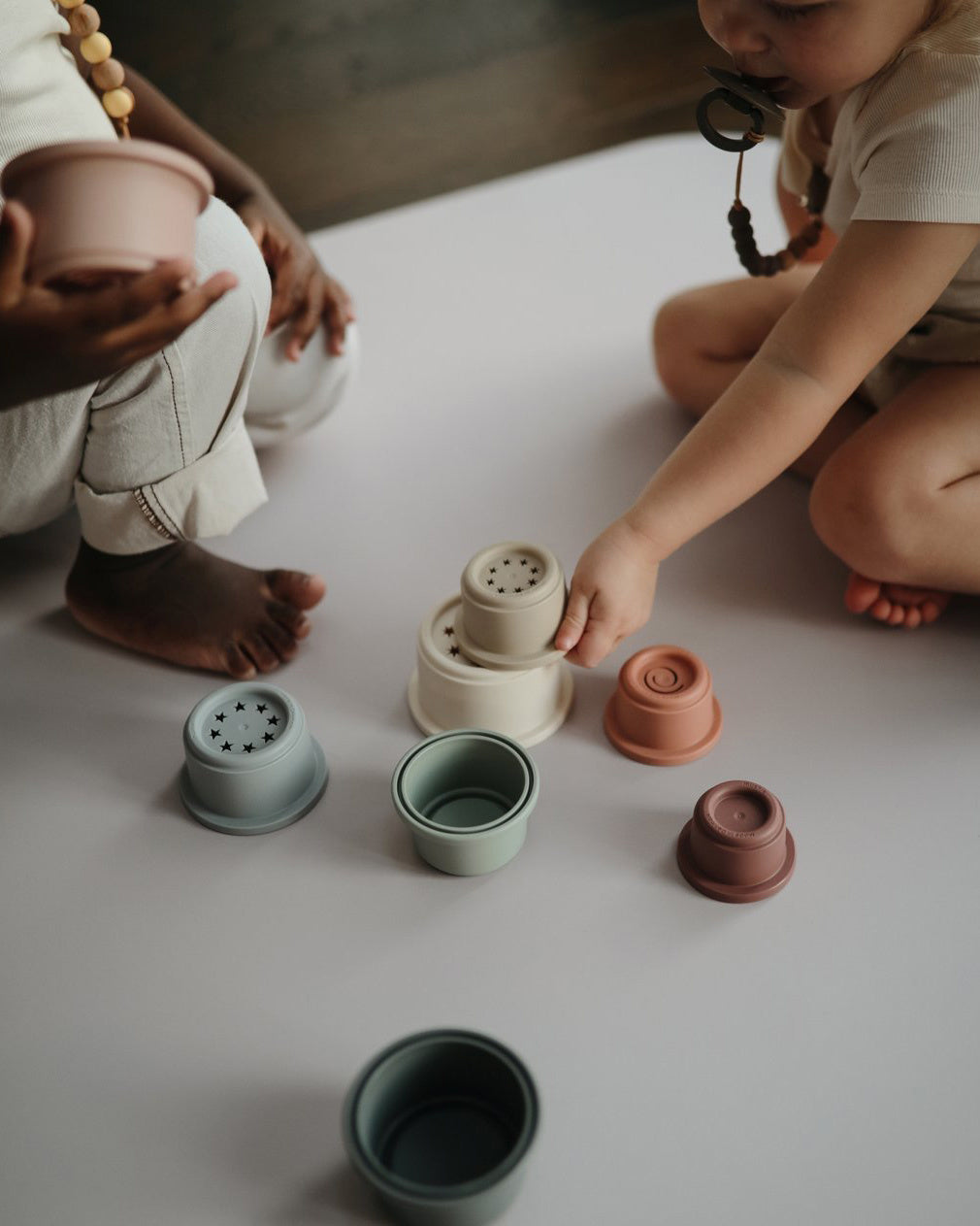 Mushie-stacking-cups-online-bestellen