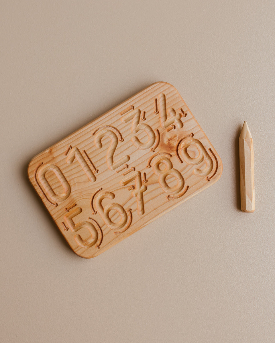 Oyuncak wooden number tracing