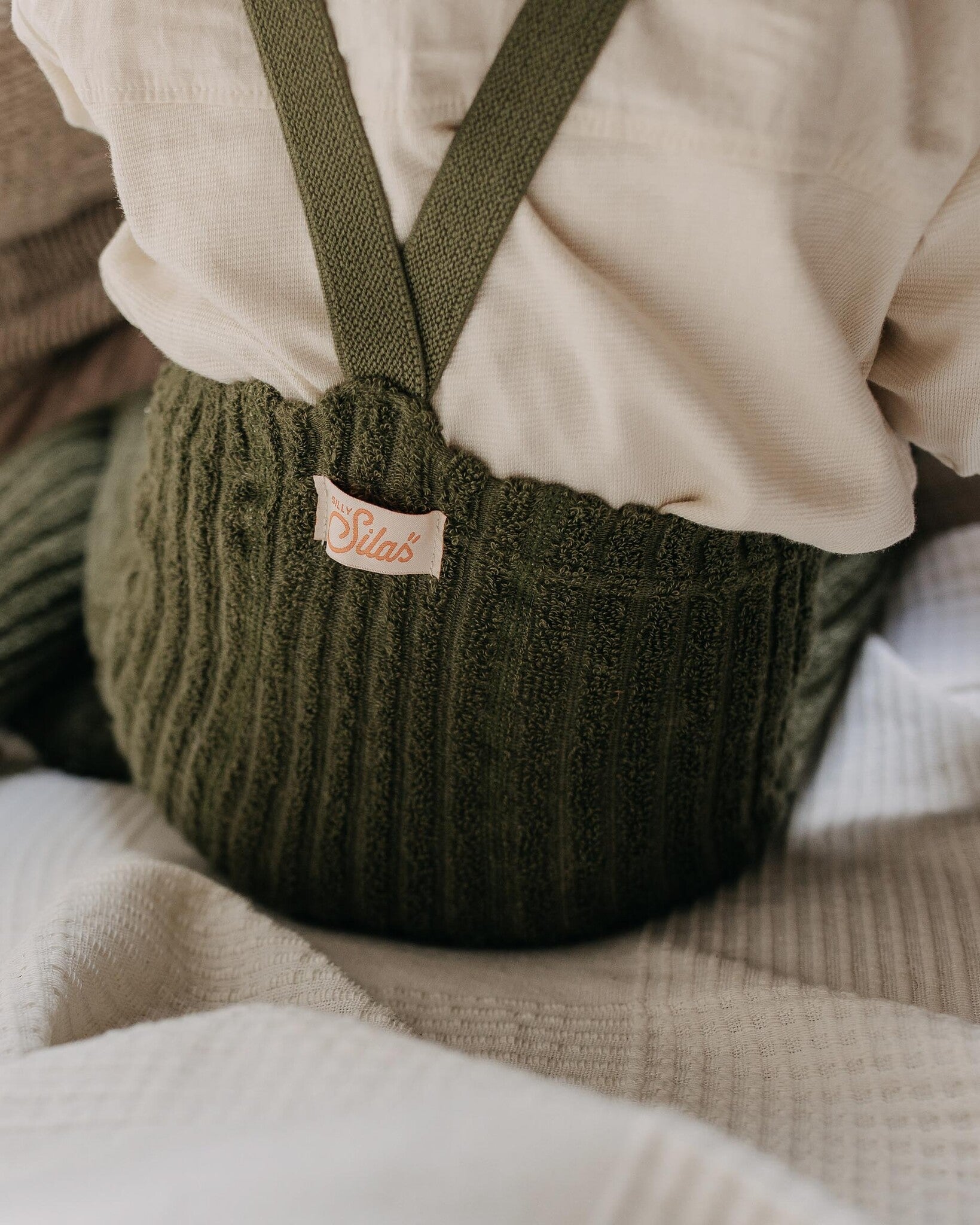 Silly Silas - granny teddy tights - olive