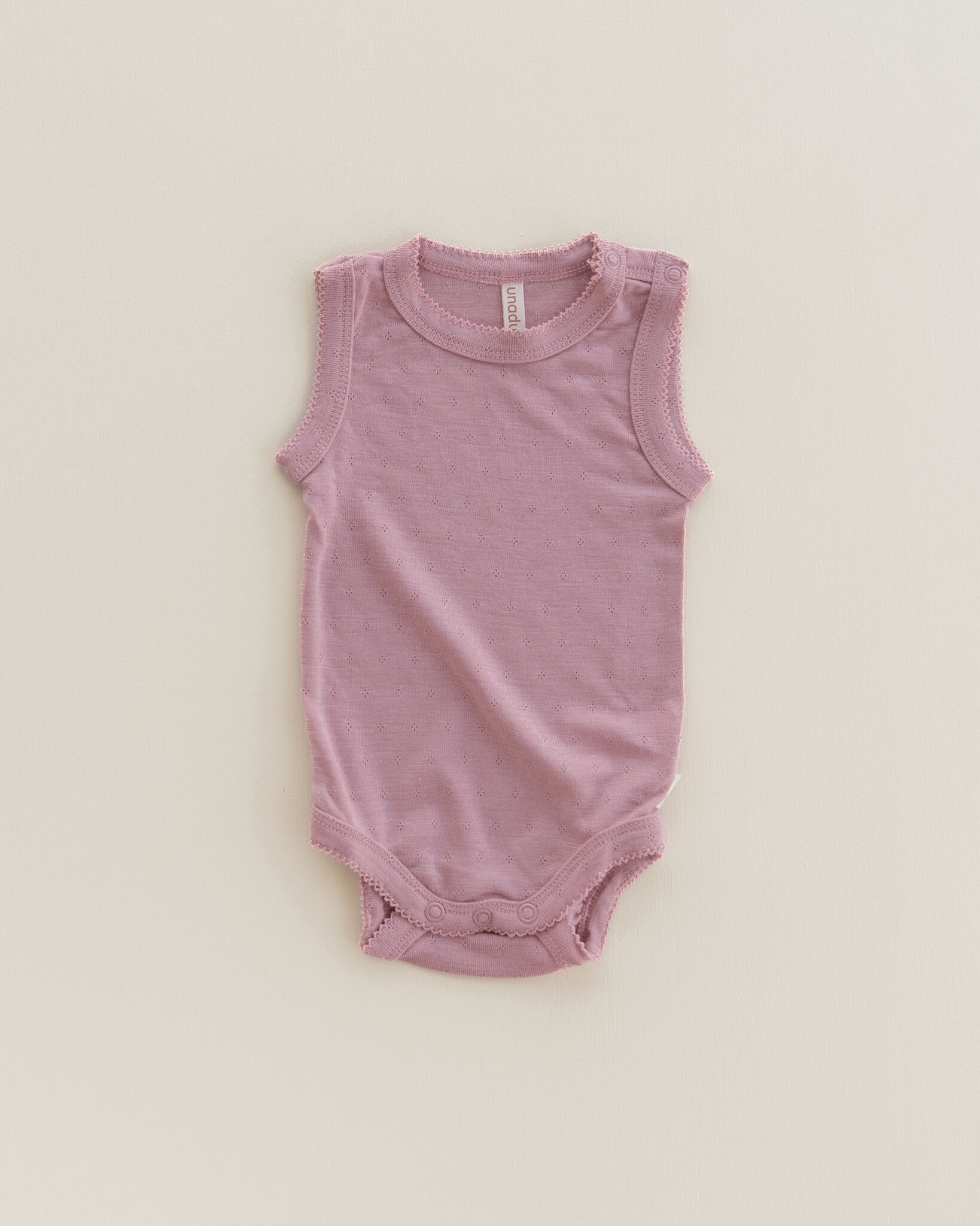 Unaduna - cameo rose - mouwloos romper