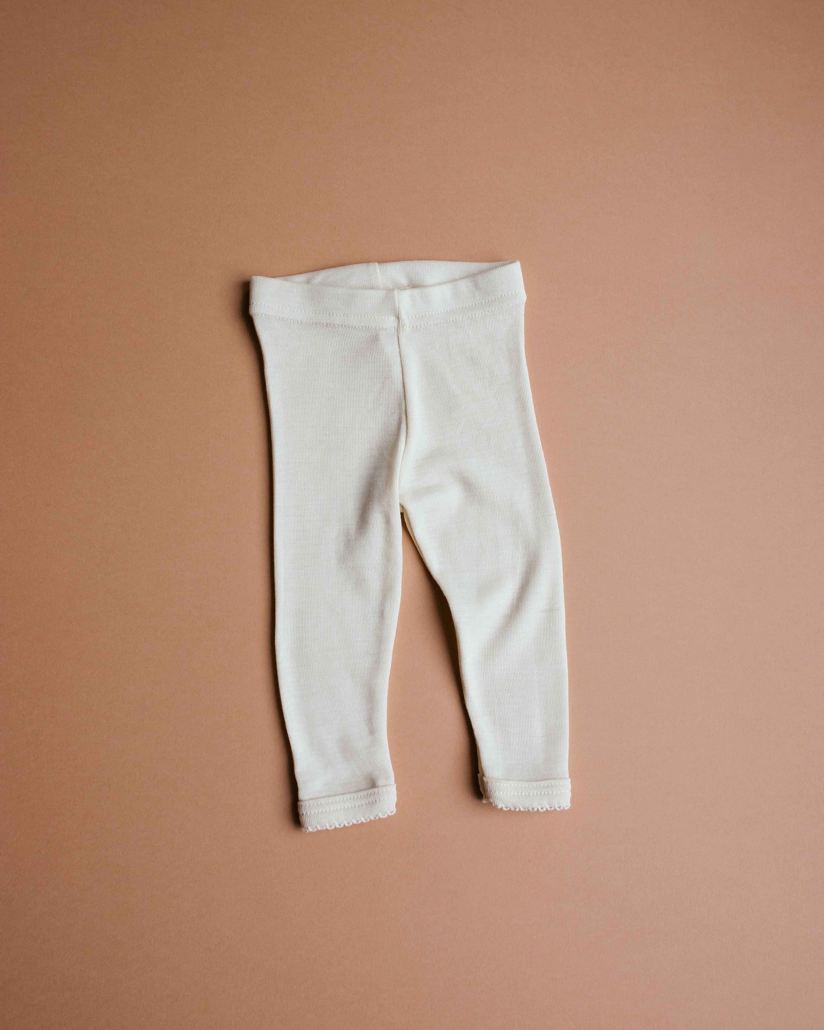 unaduna_baby_legging_met_crochetta_randje_wolzijde