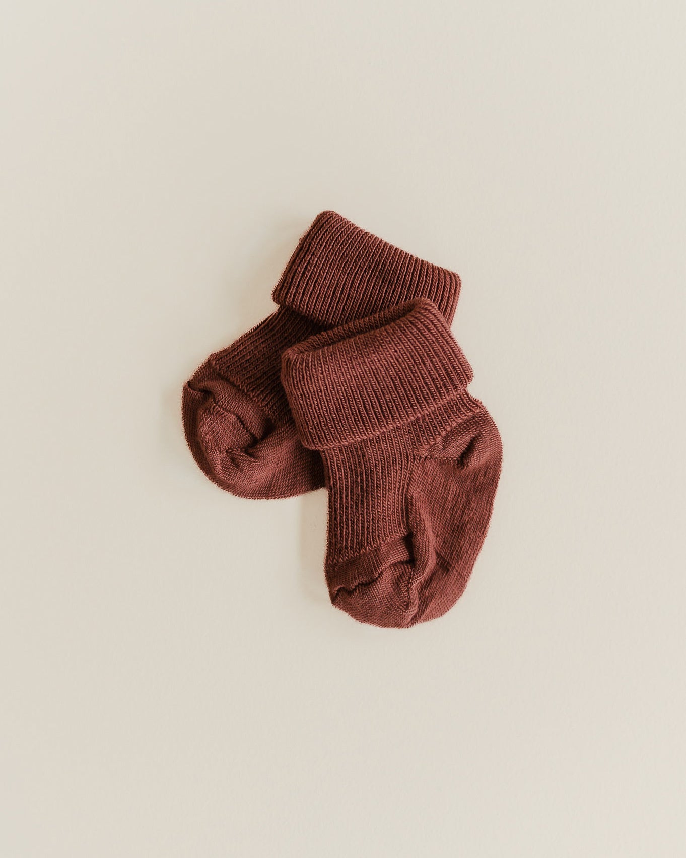 Unaduna baby sokjes tiny rib henna