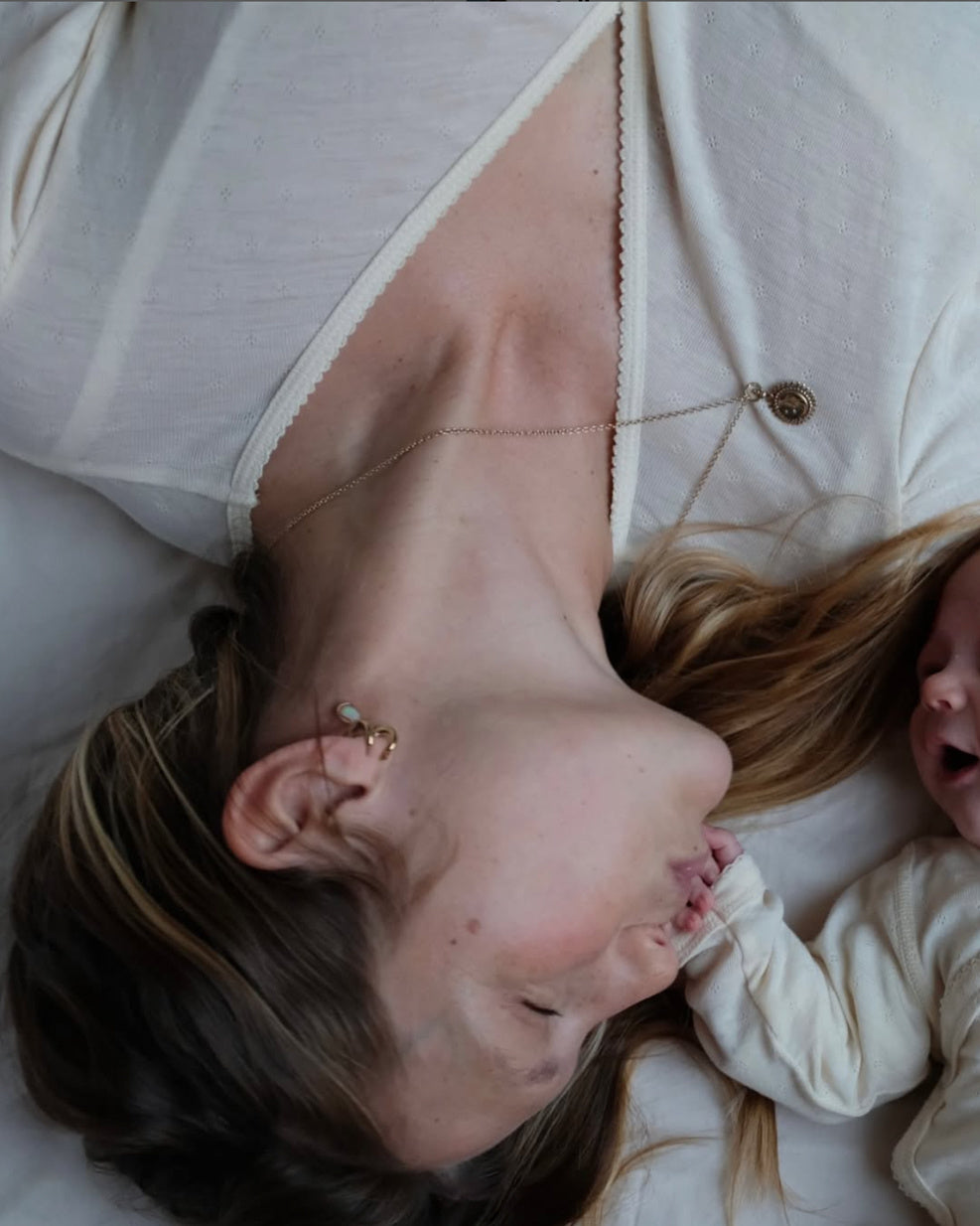 unaduna-munkki-blouse-atjuliamaxine