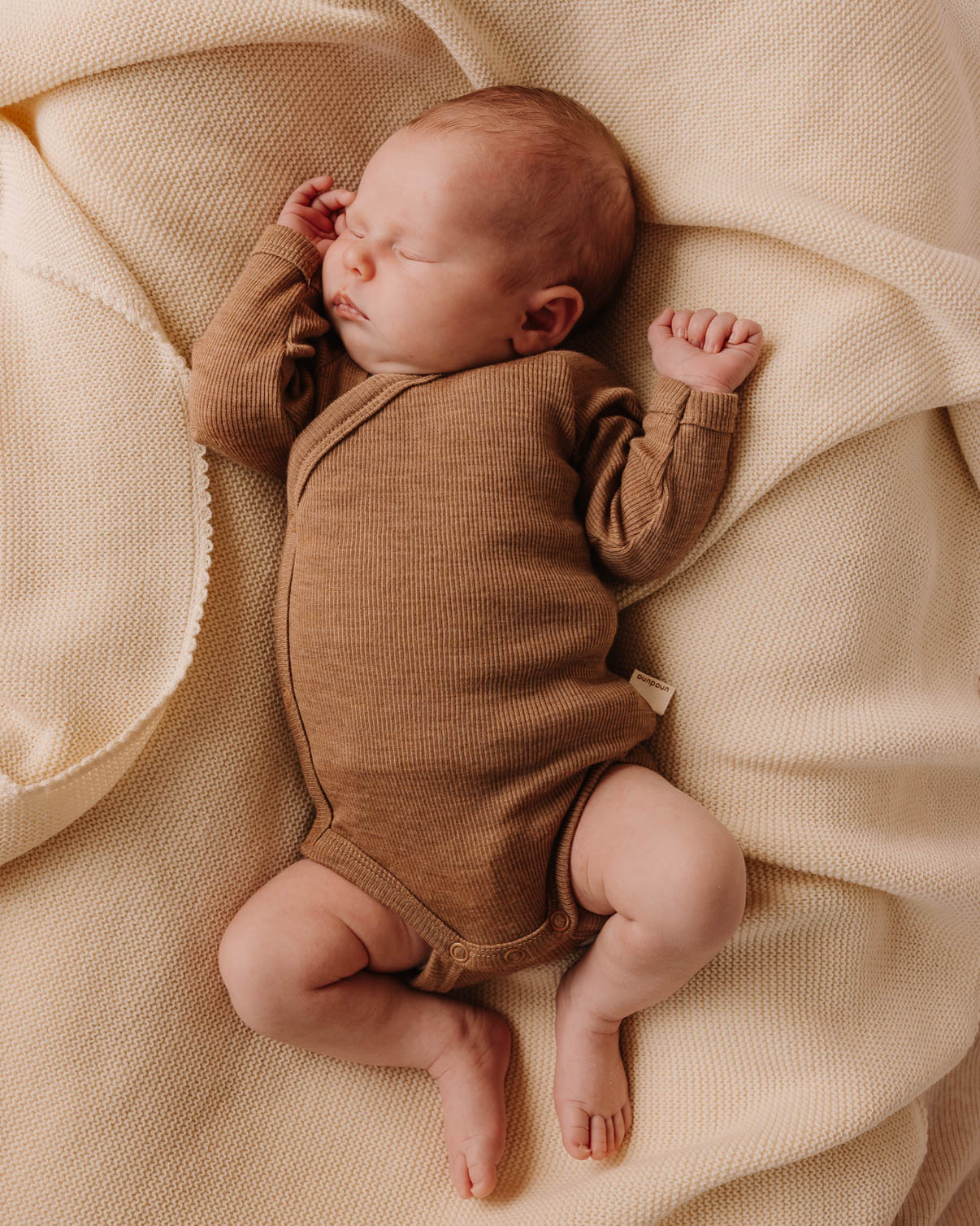 Wrap around body tiny rib wool -  semla